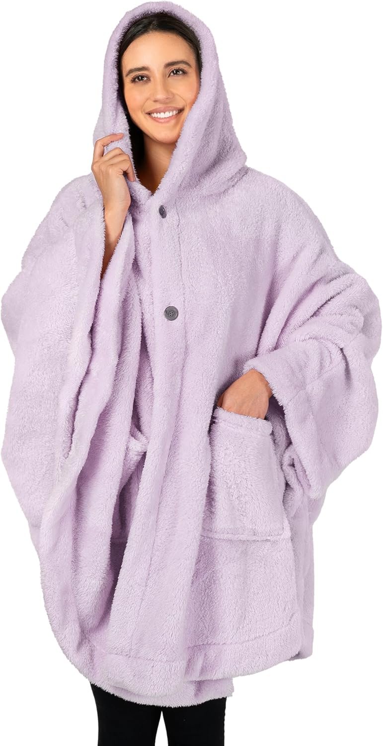 PAVILIA Hooded Blanket Poncho for Women, Sherpa Wearable Wrap with Pockets